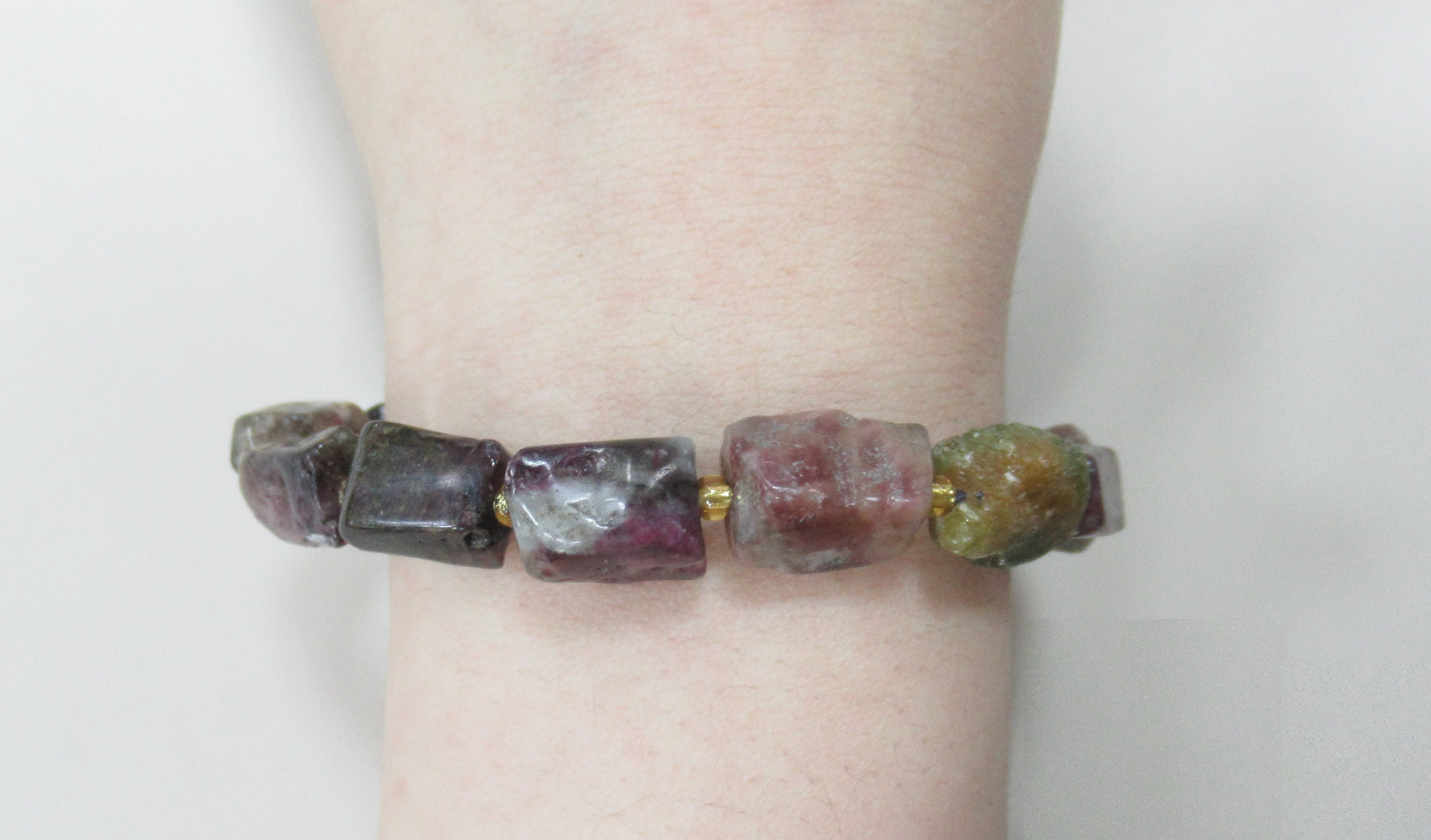 Браслет из турмалина